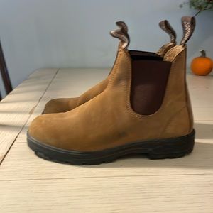 Brown Blundstones size 5 / 8 us womens
